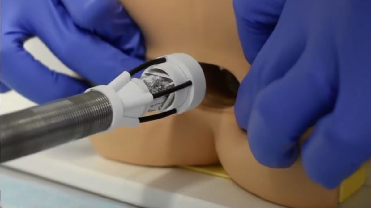 Nový robot zvládne přímo v těle vytisknout 3D lidské orgány